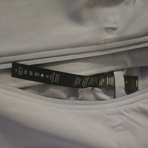 Lululemon Athletica Sky Blue Hooded Jacket - Picture 2 of 3